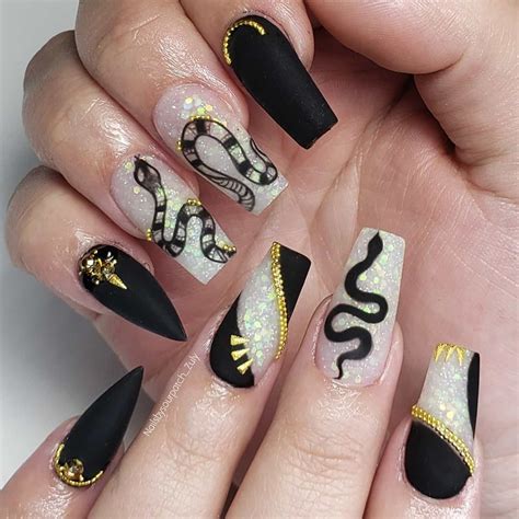 snake nail art|snake nails acrylic.